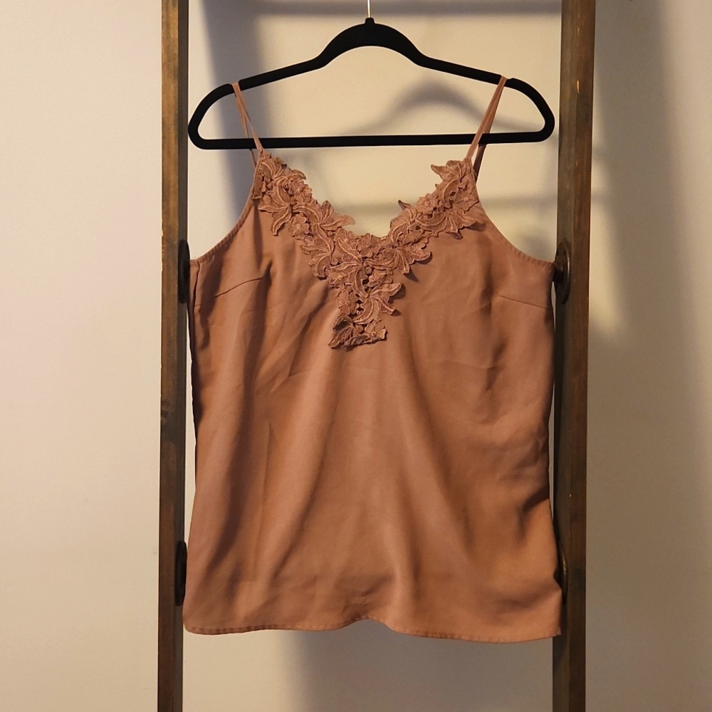 Adjustable floral neck tank top
